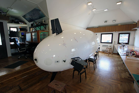 Dirigible para exteriores de 6m con estabilizadores